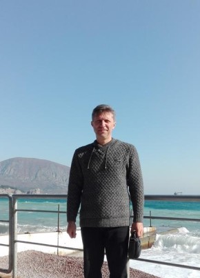 Dmitriy, 43, Russia, Yalta