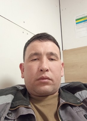 Амангелди из Нижнекамска 32 года