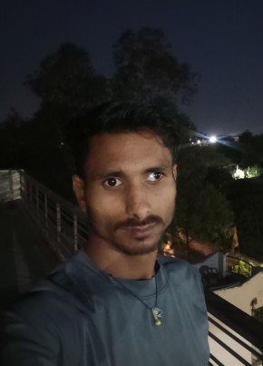 Boy, 22, India, Ludhiana