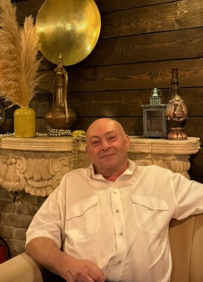 Валерий из Ломоносова 60 лет