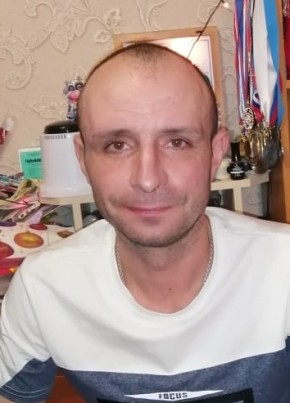Леонид из Волгограда 43 года