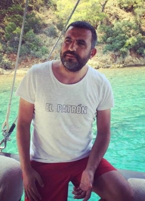 Mukremin, 48, Türkiye Cumhuriyeti, İstanbul