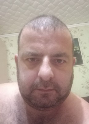 Александр, 36, Россия, Энгельс