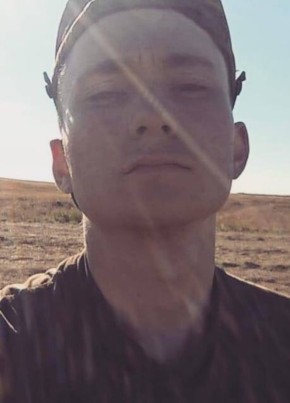 Roman, 27, Russia, Chekhov
