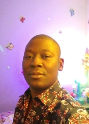 Ibrahim, 39, Republic of Cameroon, Yaoundé