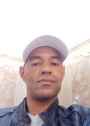 Farid, 38, People’s Democratic Republic of Algeria, Tiaret
