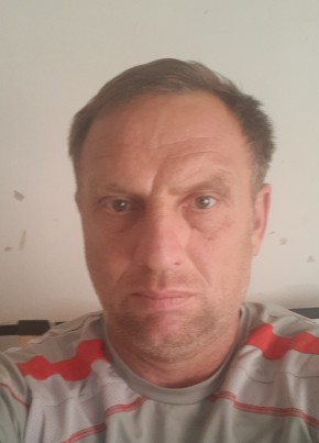 Олег из Новосибирска 48 лет