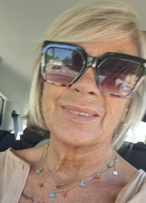 Rita из Pietrasanta 62 года