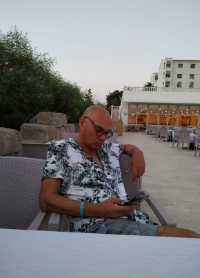 Олег, 47, Россия, Казань
