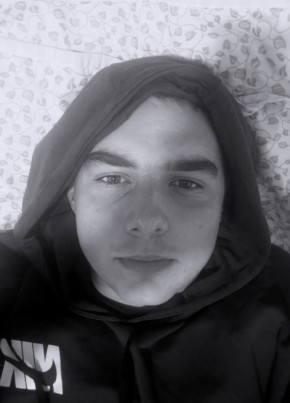 Олег из Сызрани 22 года