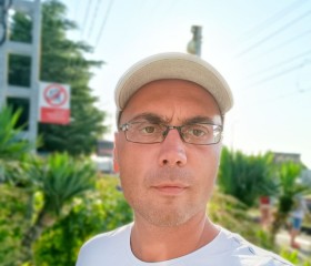 Aleksandr, 42, Yekaterinburg