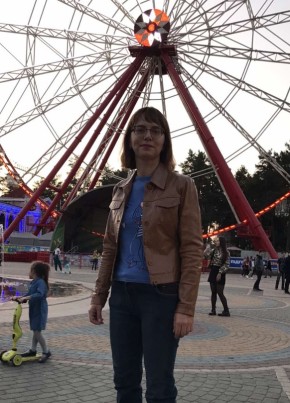 Ксения, 41, Україна, Харків
