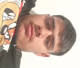 Alin, 18, Vaslui