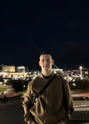 Ризван из Вятские Поляны 18 лет