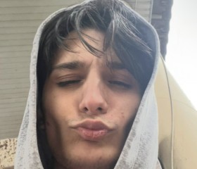 Artur, 21, Tashkent