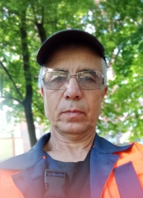 Сафар из Москвы 57 лет