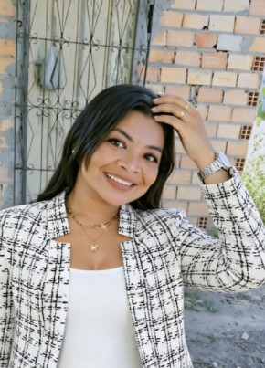 Ivonethe lophes из Abaetetuba 33 года