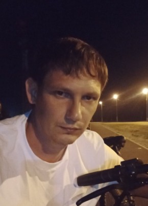 Александр, 36, Россия, Великовечное