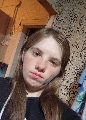 Елена, 21, Россия, Череповец