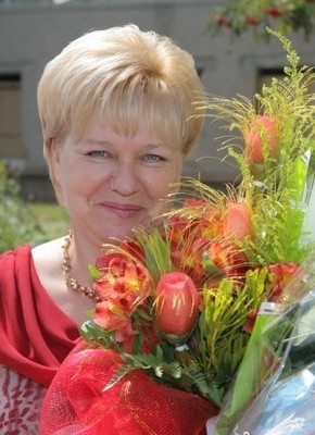 Елена, 66, Россия, Москва