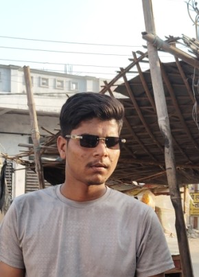 Kuldeep Raj, 18, India, New Delhi