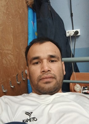 Али из Красногорска 33 года