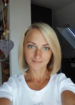 Viktoriia, 43, Россия, Санкт-Петербург