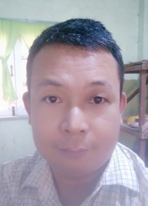 myo naing oo, 43, Myanmar (Burma), Prome