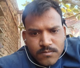 Mahendra Suman, 18, Kota (Rajasthan)