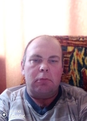 Иван, 40, Россия, Пикалёво