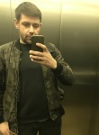 Maksim, 37, Moscow