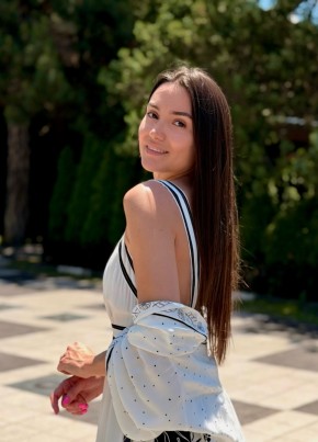 Ольга из Симферополи 27 лет