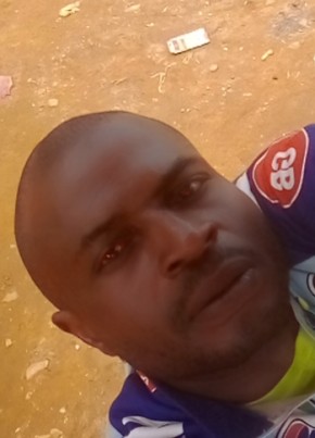 Daouda из Bafoussam 36 лет