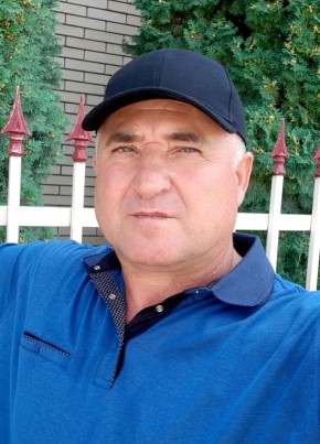 Эльдар из Махачкалы 52 года
