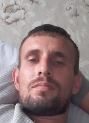 Иван, 40, Россия, Бесскорбная