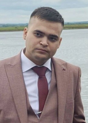 Михаил из Нижнекамска 24 года