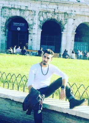 Giuseppe, 26, Repubblica Italiana, Roma