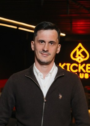 Дмитрий из Москвы 34 года