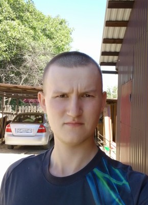 Антон, 26, Россия, Зверево