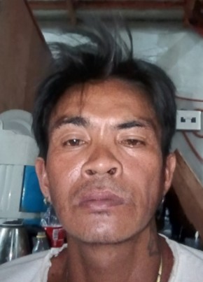 Joel Mercano из Candelaria 33 года