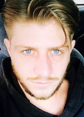 ciro battaglia, 31, Repubblica Italiana, Monterusciello