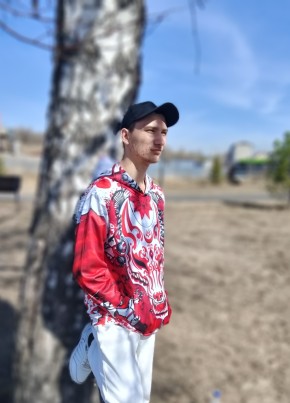Денис Соколов из Новокузнецка 18 лет