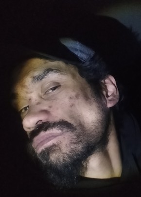 Rahge из Wellington 37 лет