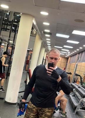 Андрей из Казани 42 года