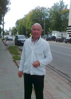 Viktor, 58, Russia, Slantsy