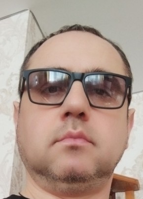 Александр из Курска 43 года