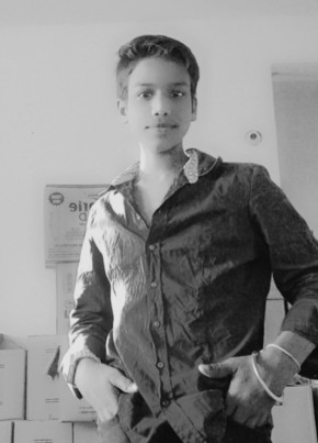 Sahrl, 18, India, Bhongaon