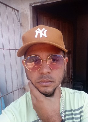 Thiago, 39, República Federativa do Brasil, Serra