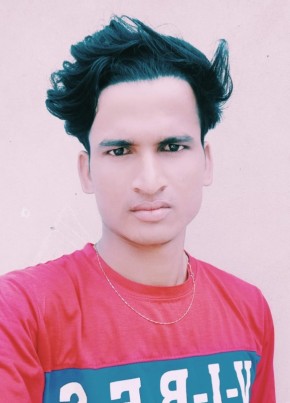 Akhilesh Raj, 24, India, Lucknow