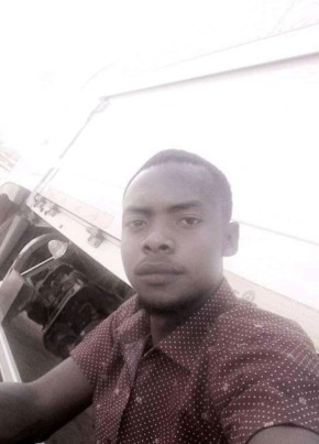 Thenson, 27, Malaŵi, Lilongwe